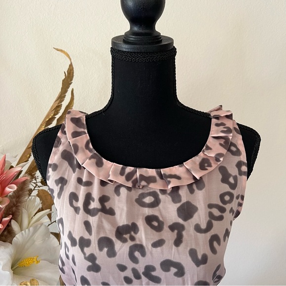 Nine West Suit Separates Sleeveless Pink and Brown Leopard Blouse NWOT - Picture 2 of 8